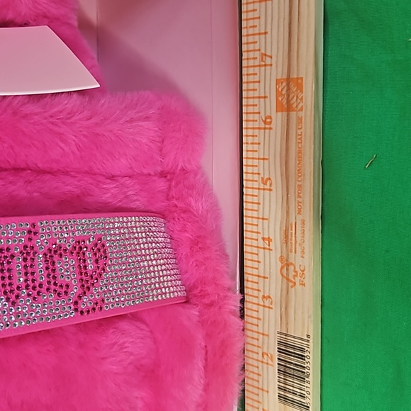 Juices Couture apink soft furry mini Tote & Barrel coin purse - Picture 9 of 11
